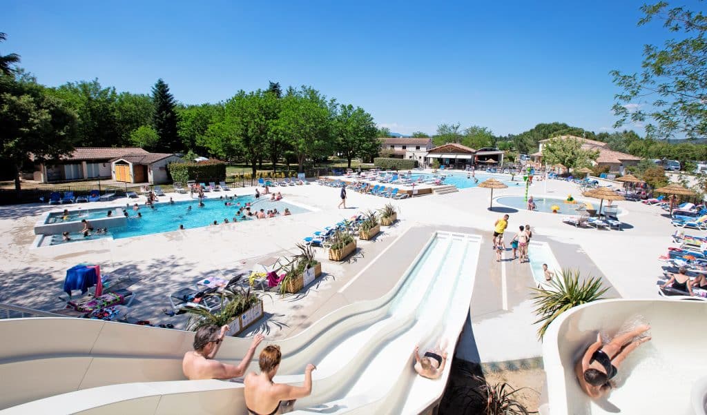 camping Ruoms-proche vallon pont d'arc-camping sud Ardèche- parc aquatique-piscine chauffée basse saison- piscine toboggan-promo basse saison-camping pas cher Ardèche